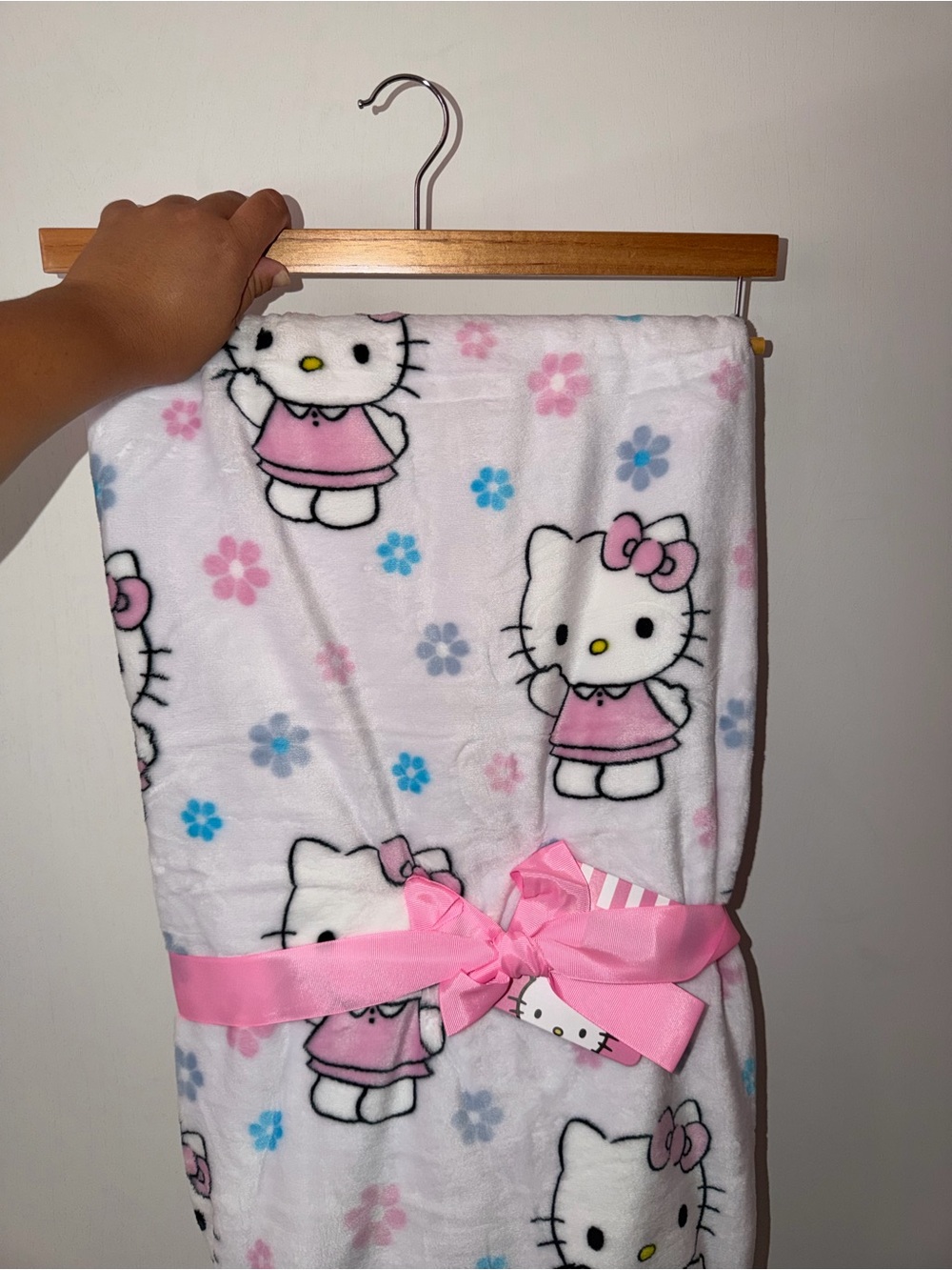 Hello Kitty Pink White Floral Plush Kids Pajama Blanket